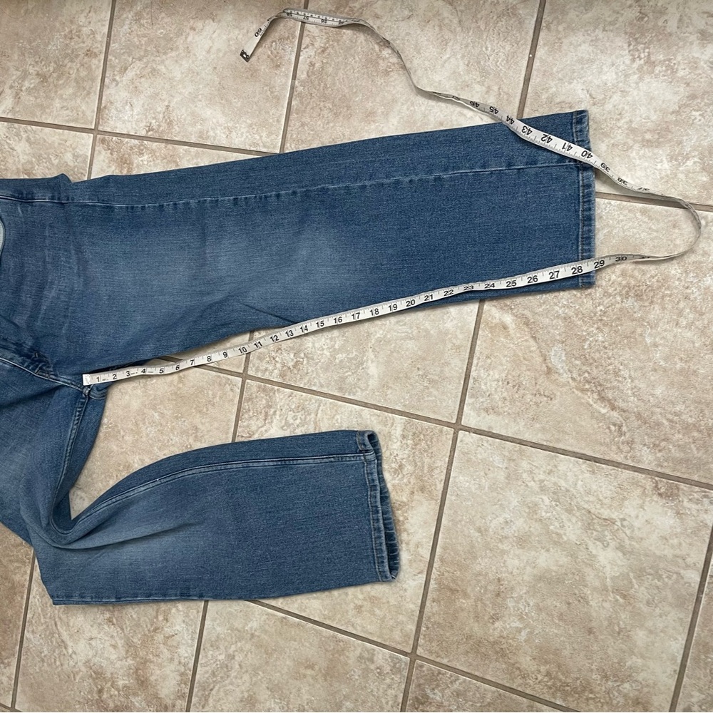 Levis 505 Jeans Mens 38x30 Blue Regular Fit Straight‎ Pre Own 
See approximate - Picture 2 of 7